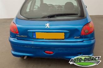 Peugeot 206 1.4 Forever picture 26