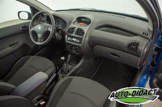 Peugeot 206 1.4 Forever picture 17