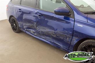 Peugeot 308 SW 1.2 Carpas Clima Navi Camera Style picture 30