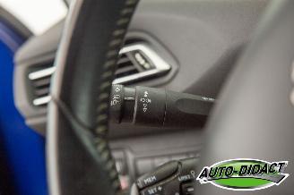 Peugeot 308 SW 1.2 Carpas Clima Navi Camera Style picture 17