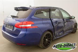 Peugeot 308 SW 1.2 Carpas Clima Navi Camera Style picture 4