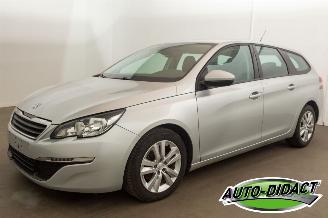 Voiture accidenté Peugeot 308 1.6 85 KW BlueHDI Navi Clima Allure 2016/1