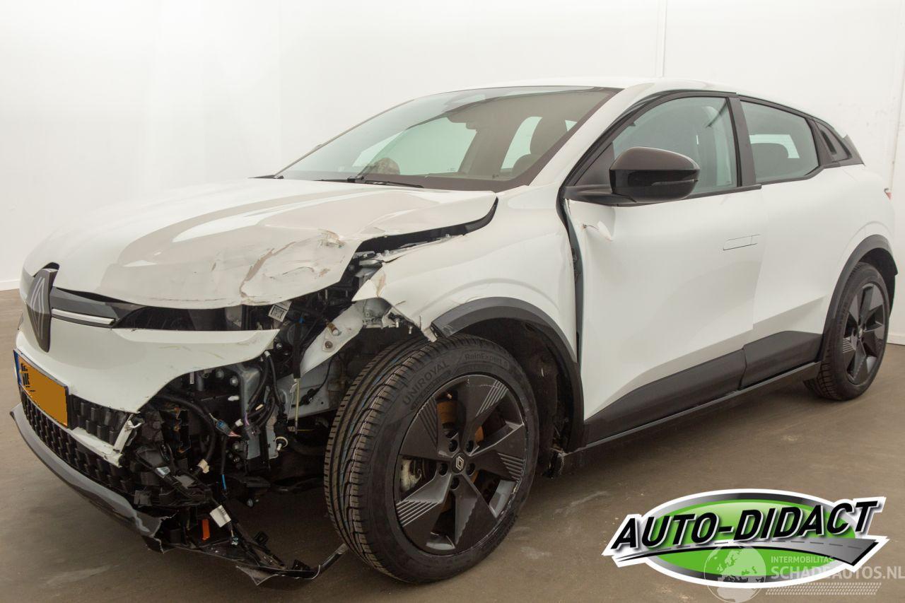 Renault Mégane E-Tech No Active crash mode Urban Range Evolution 40 kWh
