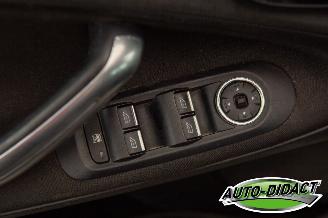 Ford Galaxy 2.0-16V Ghia Motorschade picture 10