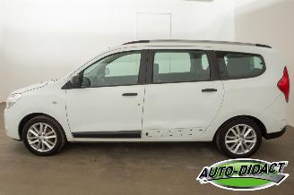 Dacia Lodgy 1.3 TCe Comfort 7p. Motorschade picture 37