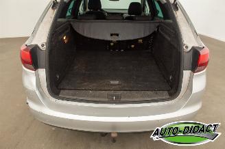 Opel Astra 1.4T Automaat Clima Navi 120 Jaar Edition picture 35