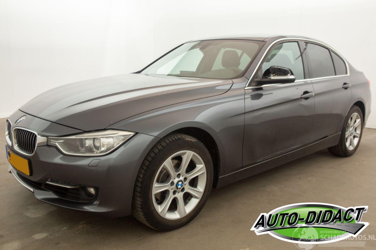 BMW 3-serie 320i 135kw Executive Navi Clima