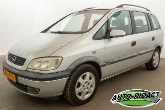 krockskadad bil auto Opel Zafira 1.8-16V Automaat 7per. Airco Elegance 2002/6