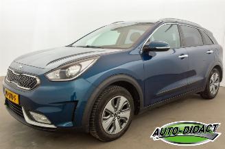 Unfallwagen Kia Niro 1.6 GDi Hybrid Automaat Navi Camera Clima DynamicLine 2017/6