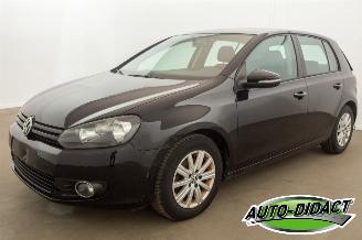 Unfallwagen Volkswagen Golf 1.6 TDI 77kW Clima 2012/10