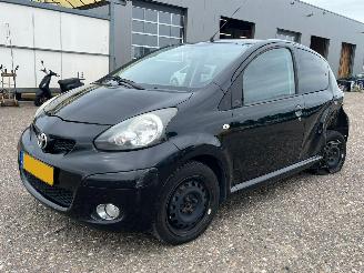 Coche accidentado Toyota Aygo 1.0 - Airco - 85.466 km - Centrale Vergrendeling 2011/11