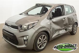 Auto incidentate Kia Picanto 1.0 49kW Automaat 12.435 km Navi Camera Airco 2024/3
