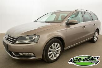 Schadeauto Volkswagen Passat 1.6 TDI Navi Clima Comfortline 2012/2