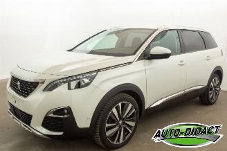 Schadeauto Peugeot 5008 1.5 BlueHDI 7p. Navi Clima Allure 2020/11