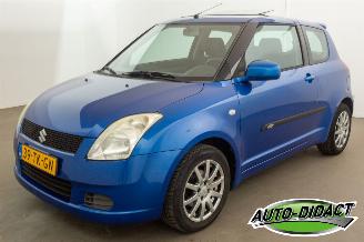 škoda osobní automobily Suzuki Swift 1.5 GLS Automaat Schuifdak Airco 1e eigenaar 2006/10
