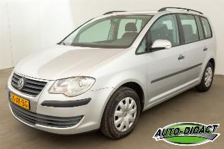 Damaged car Volkswagen Touran 1.6 Airco 5pers Trendline Business 2007/6