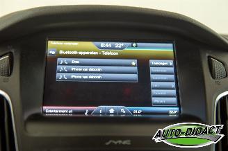 Ford Focus 1.0 92 kw VERBRUIKT KOELVLOEISTOF Navi Clima Titanium Edition picture 8