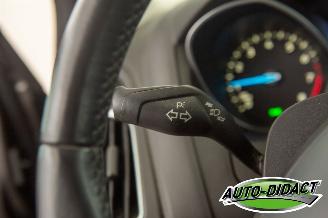 Ford Focus 1.0 92 kw VERBRUIKT KOELVLOEISTOF Navi Clima Titanium Edition picture 19