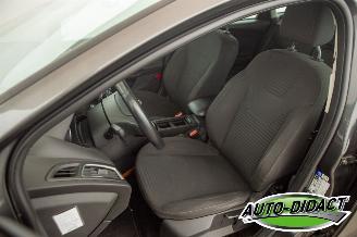 Ford Focus 1.0 92 kw VERBRUIKT KOELVLOEISTOF Navi Clima Titanium Edition picture 28