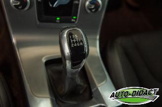 Volvo V-60 2.0 D3 Navi Summum picture 12