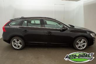 Volvo V-60 2.0 D3 Navi Summum picture 36