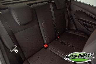Ford Fiesta 1.0 65kP 111.342 km Airco Navi White Edition picture 19