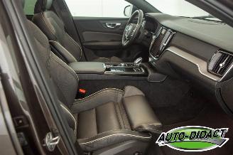 Volvo S-60 2.0 T6 AWD R-Design Pano Recharge Plug-in Hybrid picture 17