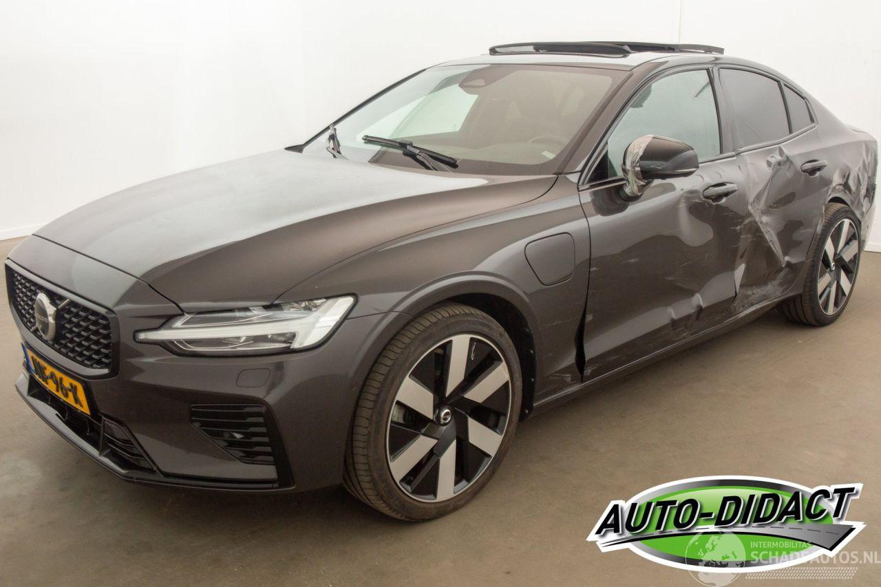 Volvo S-60 2.0 T6 AWD R-Design Pano Recharge Plug-in Hybrid
