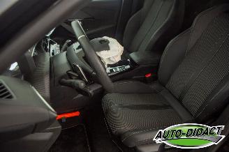 Peugeot 208 1.2 Hybrid Automaat 13.513 km NAP Navi Camera 110 e-DCS6 GT picture 21