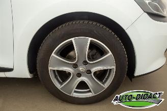 Renault Clio 0.9 TCe Navi Airco Night&Day picture 30