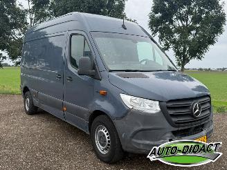 Mercedes eSprinter L2H2 Airco Camera 82.699 km NAP picture 2
