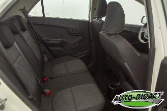 Kia Picanto 1.0 CVVT picture 14