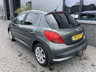 Peugeot 207 1.6 VTi XS Pack picture 7