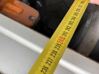 Fuso Canter Bakwagen picture 9