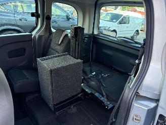 Renault Kangoo 1.6 16V Privilege met Rolstoellift picture 27