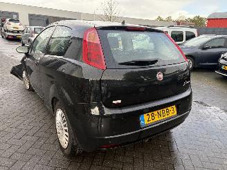 Fiat Grande Punto 1.4 16V Dynamic picture 11