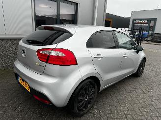 Kia Rio 1.2 CVVT Plus Pack picture 28