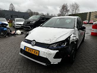 Volkswagen e-Golf e-Golf picture 60
