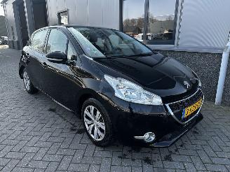 Auto incidentate Peugeot 208 1.2 VTi Envy 2013/8