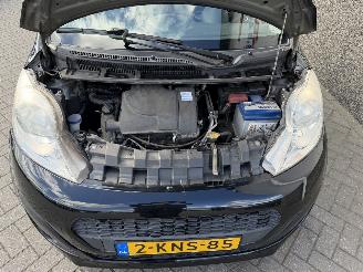 Peugeot 107 1.0 Acces Accent picture 21