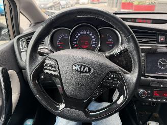 Kia Cee d 1.6 GDI DynamicLine picture 12