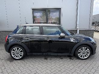 Mini Cooper 1.5 Cooper Chili Serious Business picture 3