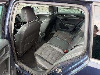 Volkswagen Golf 1.2 TSI Business Edition Connected picture 25