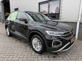 krockskadad bil auto Volkswagen T-Roc 1.5 TSI 150PK DSG Sport 2022/5