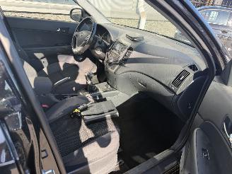 Hyundai I-30 1.4 i-Motion picture 28