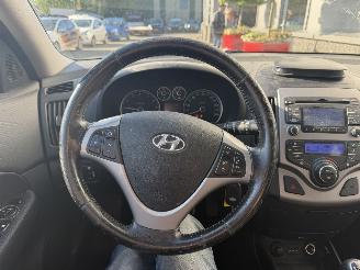 Hyundai I-30 1.4 i-Motion picture 14
