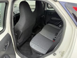 Toyota Aygo 1.0 VVT-i x-joy picture 10