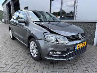 Voiture accidenté Volkswagen Polo 1.2 TSI Comfortline Connected Series 2017/2