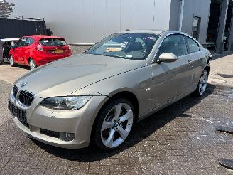 BMW 3-serie 330i High Executive Coupe picture 3