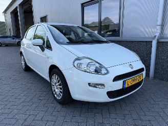 Voiture accidenté Fiat Punto Evo 1.2 Lounge 2017/5